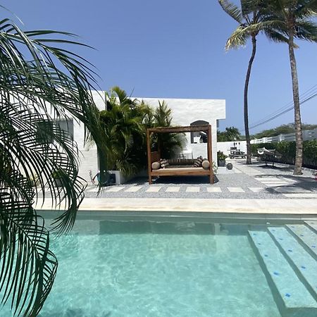 Movida Inn Aruba 棕榈滩 外观 照片