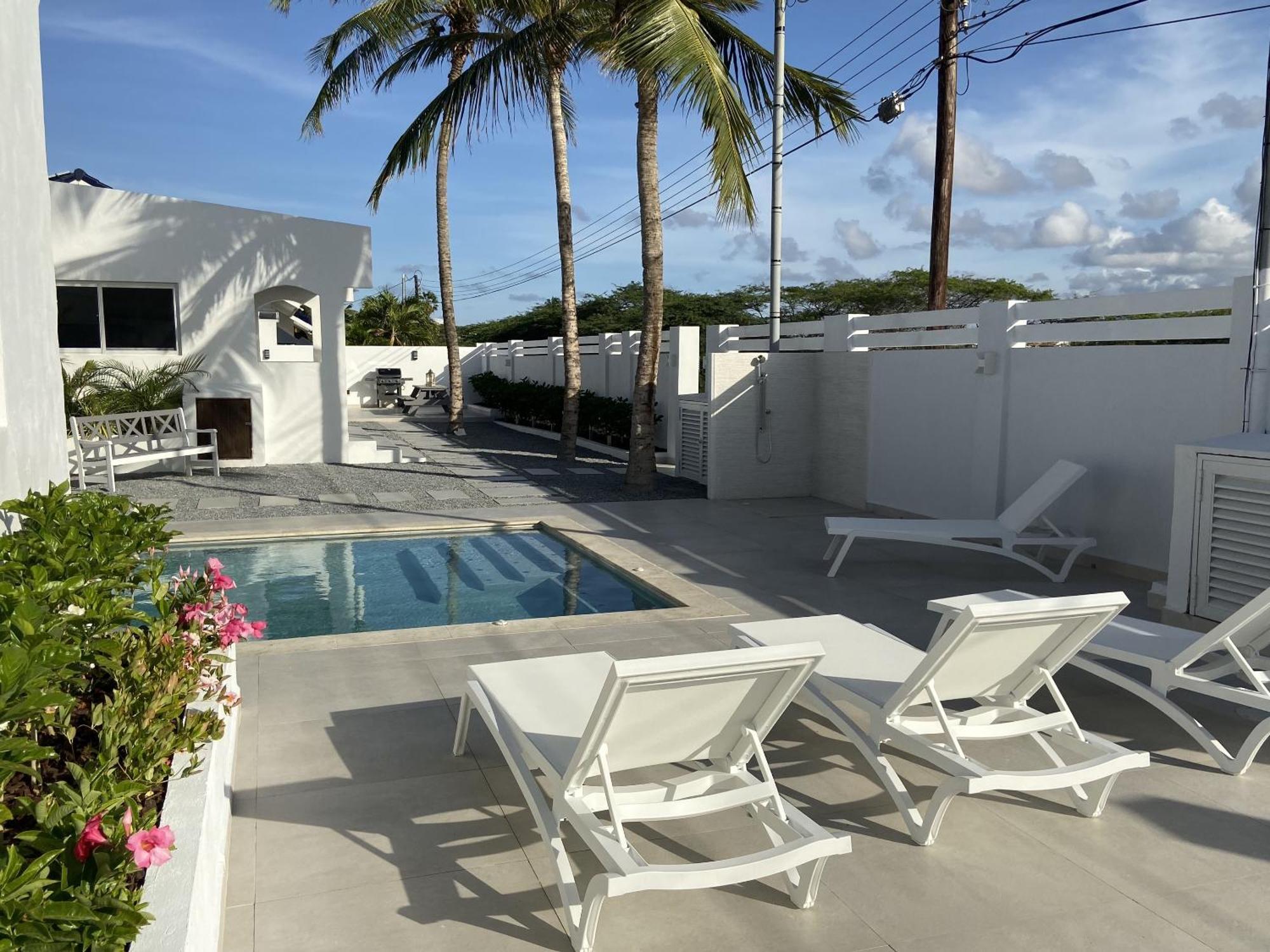 Movida Inn Aruba 棕榈滩 外观 照片